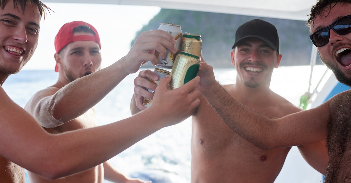 Hassle-Free Ways To Organize Trash and Recycling on a Boat