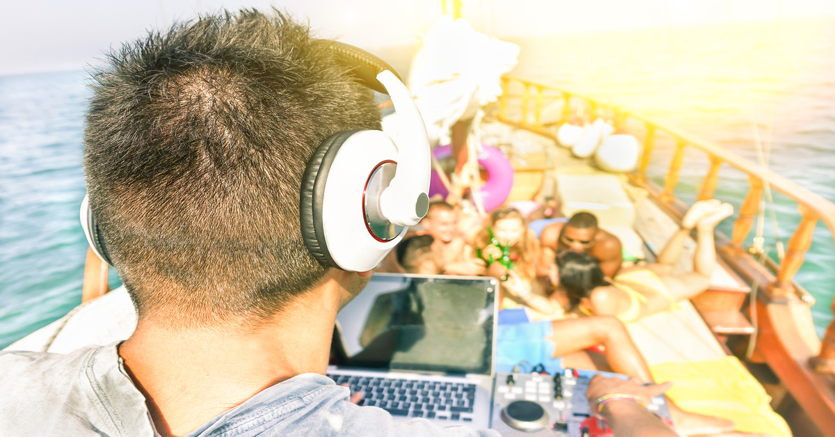 3 of the Best Playlist Ideas for Your Next Boating Adventure