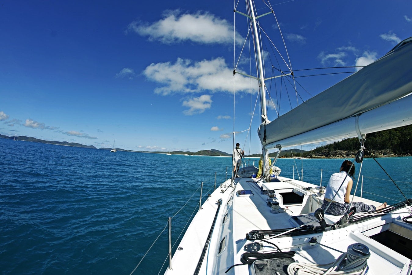 3 WAYS TO PARTY ON A BOAT
