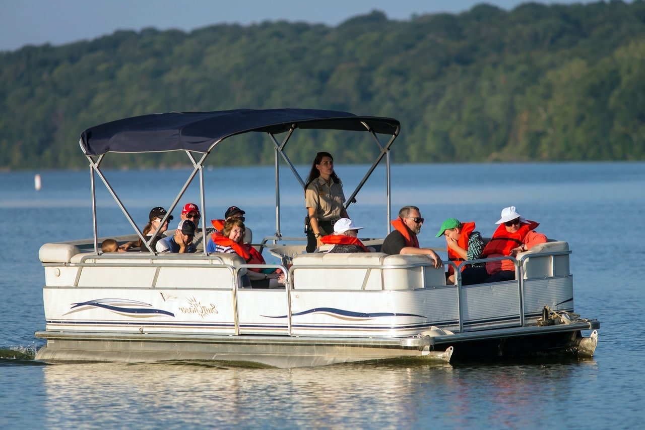 LAKE AUSTIN PONTOON RENTALS: WHAT YOU NEED TO KNOW